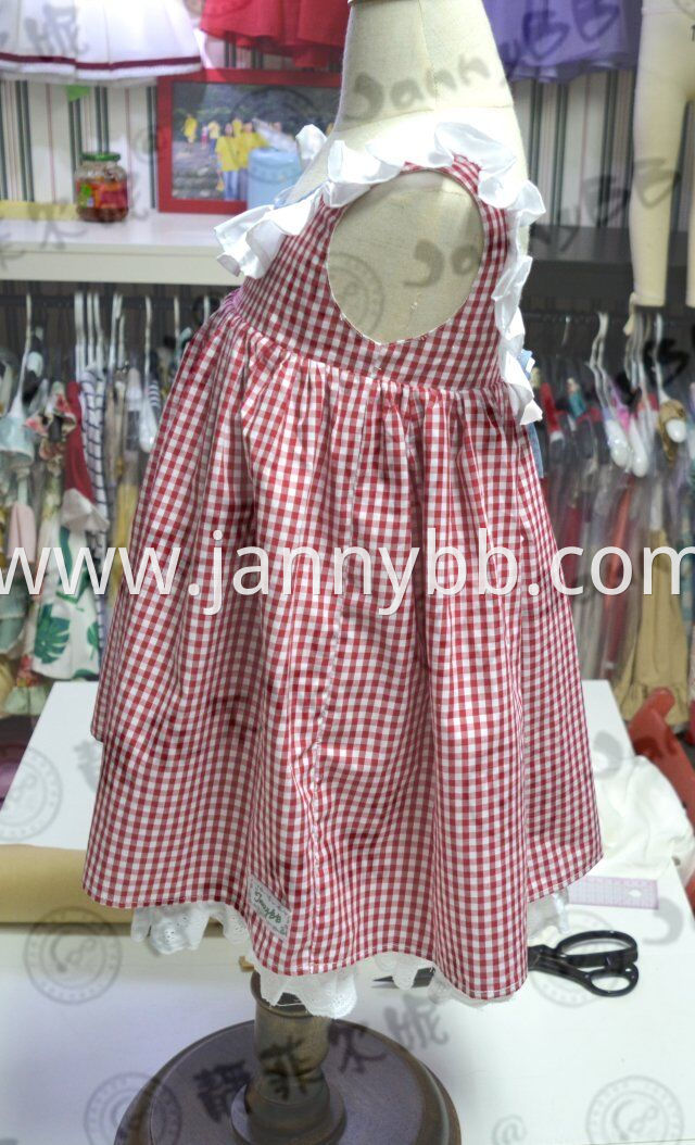 red gingham dress 